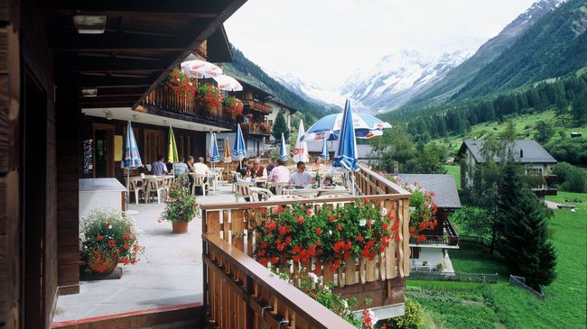 Hotel Edelweiss Blatten Loetschental レストラン 写真